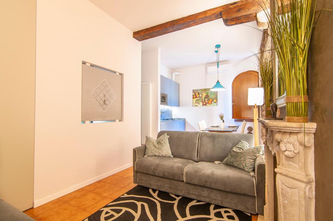 Apartamento Il Cuscino Di Giulietta - 2 Min From Arena Verona Exterior foto
