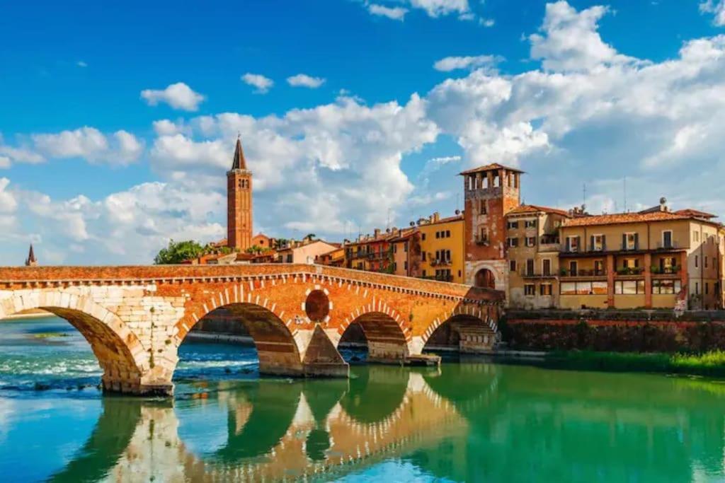 Apartamento Il Cuscino Di Giulietta - 2 Min From Arena Verona Exterior foto