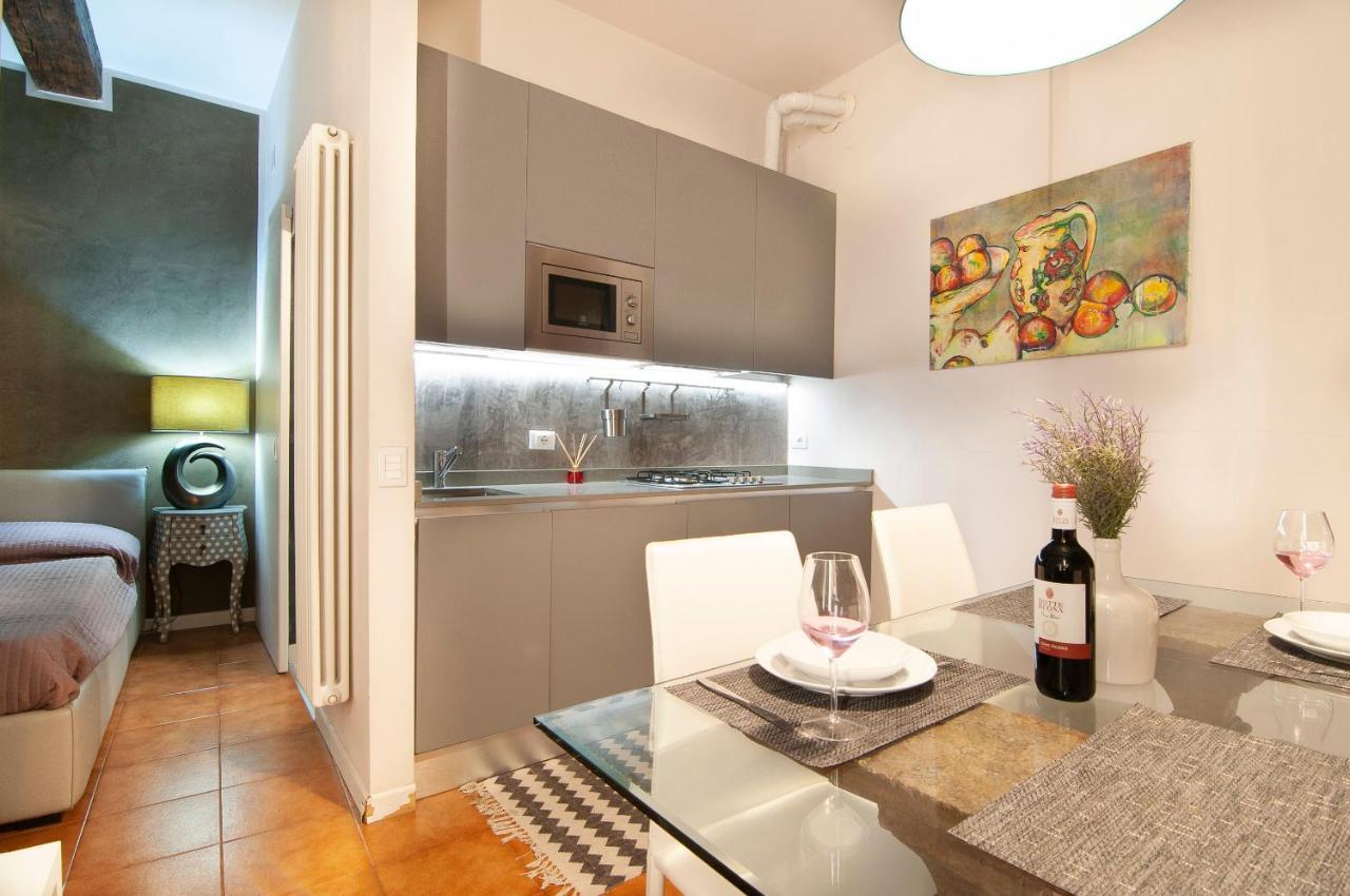 Apartamento Il Cuscino Di Giulietta - 2 Min From Arena Verona Exterior foto
